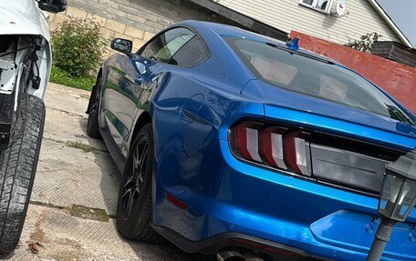 Ford Mustang VI рестайлинг, 2020 год, 2 600 000 рублей, 3 фотография