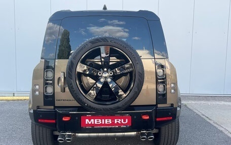 Land Rover Defender II, 2022 год, 7 750 000 рублей, 5 фотография