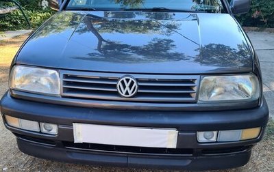 Volkswagen Vento, 1992 год, 350 000 рублей, 1 фотография