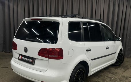 Volkswagen Touran III, 2014 год, 749 777 рублей, 4 фотография