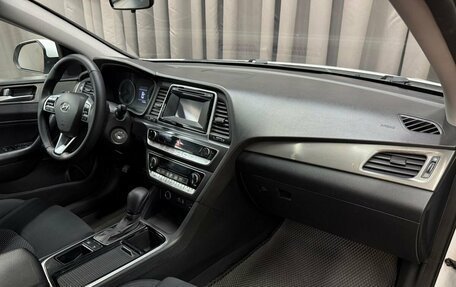 Hyundai Sonata VII, 2017 год, 1 299 888 рублей, 10 фотография