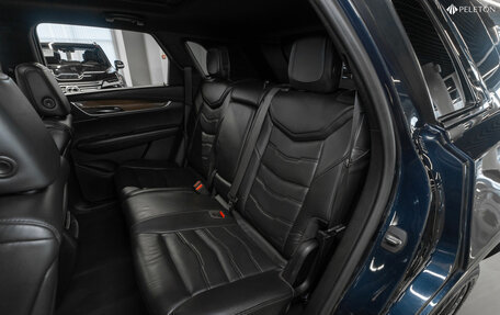 Cadillac XT5 I рестайлинг, 2016 год, 2 380 000 рублей, 14 фотография