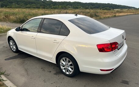 Volkswagen Jetta VI, 2014 год, 1 280 000 рублей, 2 фотография
