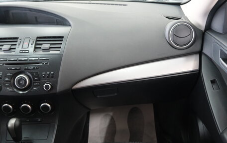 Mazda 3, 2011 год, 1 199 000 рублей, 18 фотография