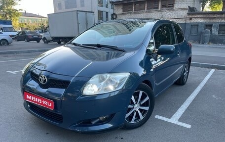 Toyota Auris II, 2009 год, 650 000 рублей, 1 фотография