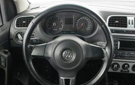 Volkswagen Polo VI (EU Market), 2013 год, 749 000 рублей, 19 фотография
