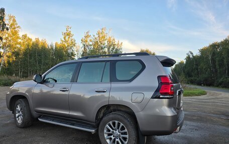 Toyota Land Cruiser Prado 150 рестайлинг 2, 2017 год, 3 600 000 рублей, 4 фотография