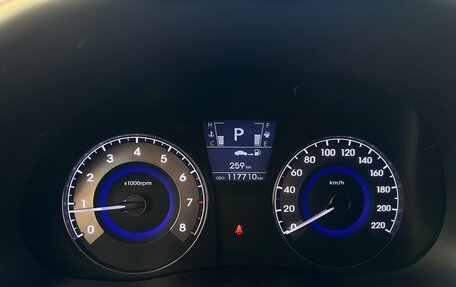Hyundai Solaris II рестайлинг, 2012 год, 780 000 рублей, 12 фотография