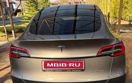 Tesla Model Y I, 2023 год, 4 000 000 рублей, 2 фотография