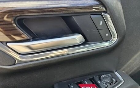 Chevrolet Silverado, 2025 год, 10 900 000 рублей, 16 фотография