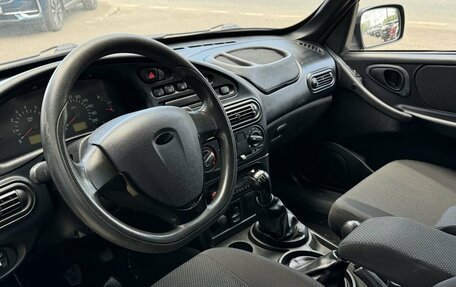 Chevrolet Niva I рестайлинг, 2013 год, 440 500 рублей, 5 фотография