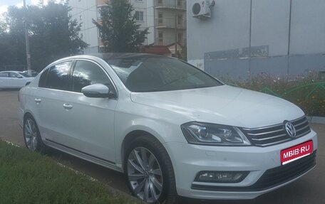 Volkswagen Passat B7, 2013 год, 1 080 000 рублей, 1 фотография