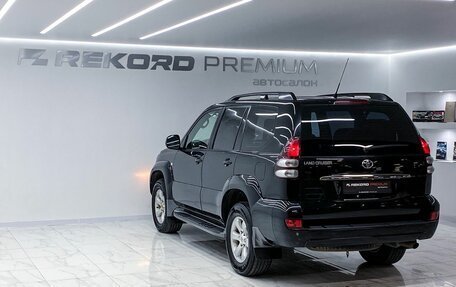 Toyota Land Cruiser Prado 120 рестайлинг, 2008 год, 2 000 000 рублей, 28 фотография