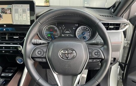 Toyota Harrier, 2022 год, 3 350 000 рублей, 10 фотография