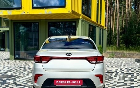 KIA Rio IV, 2018 год, 1 050 000 рублей, 5 фотография