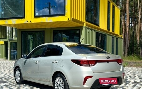 KIA Rio IV, 2018 год, 1 050 000 рублей, 6 фотография