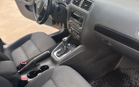 Volkswagen Jetta VI, 2012 год, 845 000 рублей, 8 фотография