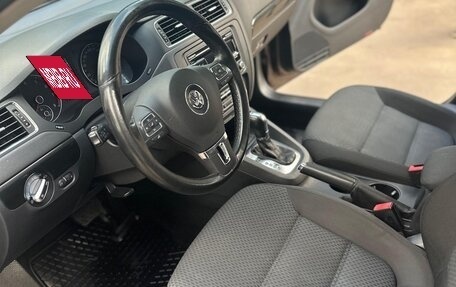 Volkswagen Jetta VI, 2012 год, 845 000 рублей, 13 фотография