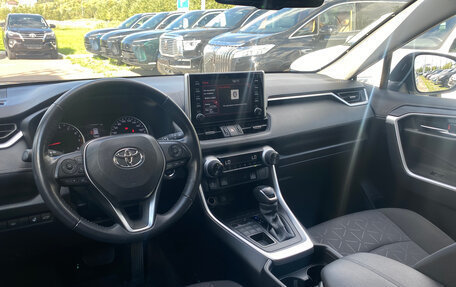 Toyota RAV4, 2021 год, 3 469 000 рублей, 6 фотография