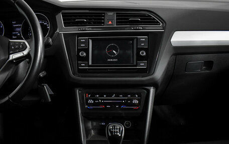 Volkswagen Tiguan II, 2021 год, 2 419 000 рублей, 15 фотография