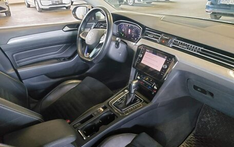 Volkswagen Passat B8 рестайлинг, 2021 год, 2 300 000 рублей, 5 фотография