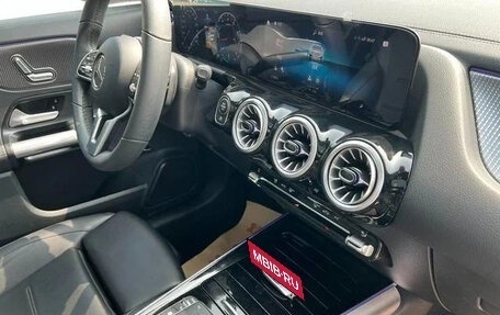 Mercedes-Benz GLA, 2022 год, 2 190 999 рублей, 13 фотография
