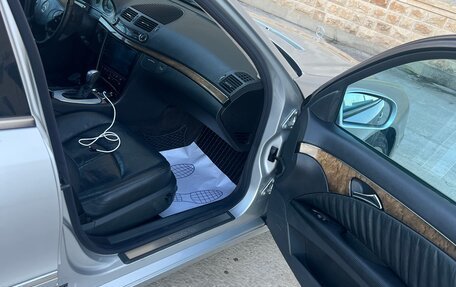 Mercedes-Benz E-Класс, 2003 год, 1 550 000 рублей, 5 фотография