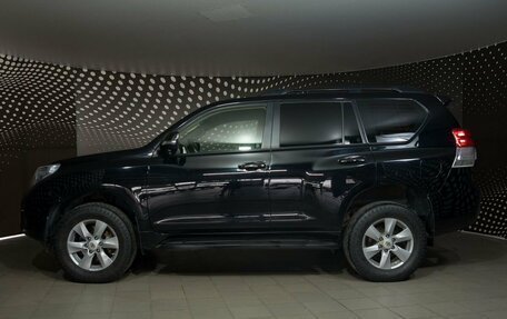Toyota Land Cruiser Prado 150 рестайлинг 2, 2011 год, 2 330 500 рублей, 6 фотография