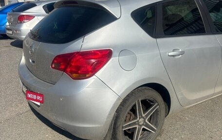 Opel Astra J, 2011 год, 480 000 рублей, 4 фотография
