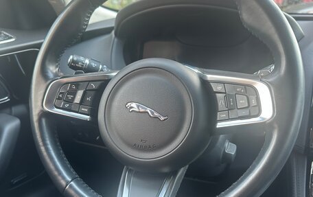 Jaguar F-Pace, 2019 год, 3 100 000 рублей, 15 фотография