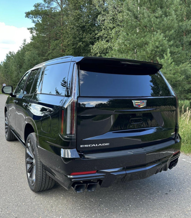 Cadillac Escalade V, 2025 год, 33 000 000 рублей, 3 фотография
