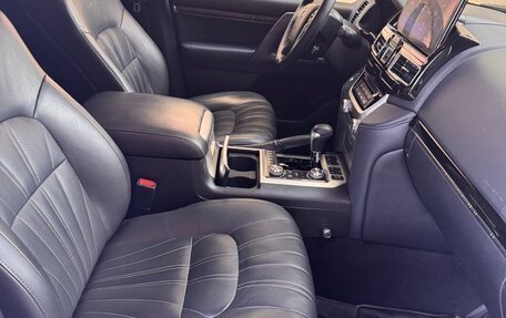 Toyota Land Cruiser 200, 2018 год, 7 100 000 рублей, 6 фотография