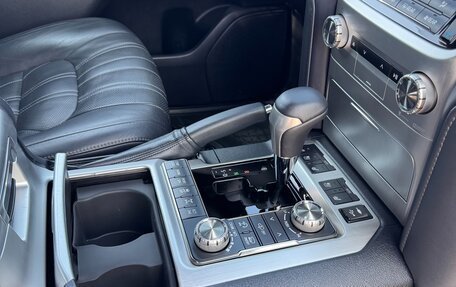 Toyota Land Cruiser 200, 2018 год, 7 100 000 рублей, 7 фотография