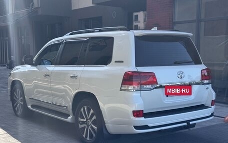 Toyota Land Cruiser 200, 2018 год, 7 100 000 рублей, 3 фотография