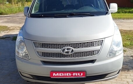Hyundai Grand Starex Grand Starex I рестайлинг 2, 2008 год, 1 050 000 рублей, 1 фотография