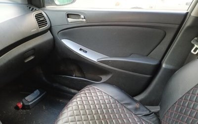 Hyundai Solaris II рестайлинг, 2015 год, 550 000 рублей, 1 фотография