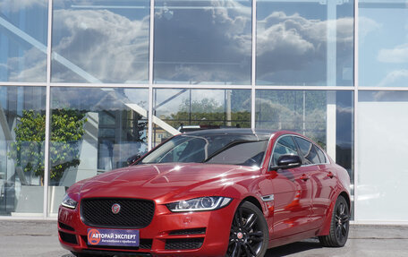 Jaguar XE I рестайлинг, 2015 год, 1 450 000 рублей, 1 фотография