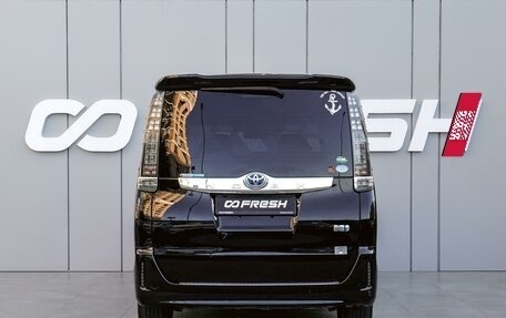 Toyota Noah III, 2014 год, 1 840 000 рублей, 4 фотография