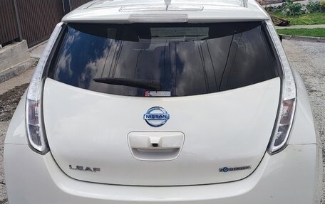 Nissan Leaf I, 2016 год, 890 000 рублей, 6 фотография
