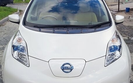 Nissan Leaf I, 2016 год, 890 000 рублей, 2 фотография