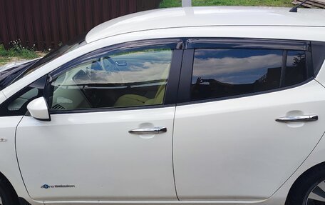 Nissan Leaf I, 2016 год, 890 000 рублей, 8 фотография