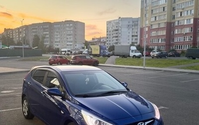 Hyundai Solaris II рестайлинг, 2013 год, 870 000 рублей, 1 фотография