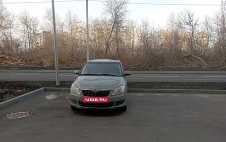 Skoda Fabia II, 2012 год, 550 000 рублей, 3 фотография