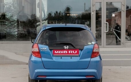 Honda Fit III, 2012 год, 850 000 рублей, 6 фотография
