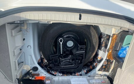 Toyota Prius, 2010 год, 1 370 000 рублей, 2 фотография
