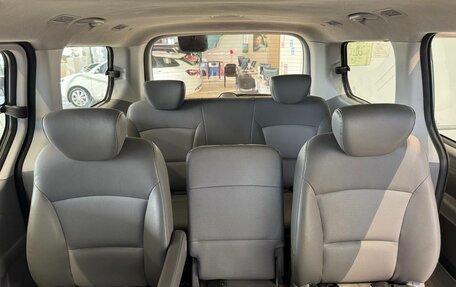 Hyundai Grand Starex Grand Starex I рестайлинг 2, 2011 год, 1 980 000 рублей, 10 фотография