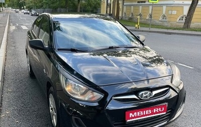 Hyundai Solaris II рестайлинг, 2014 год, 900 000 рублей, 1 фотография
