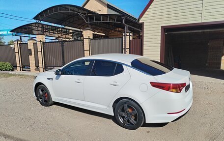 KIA K5 I рестайлинг, 2011 год, 1 250 000 рублей, 2 фотография