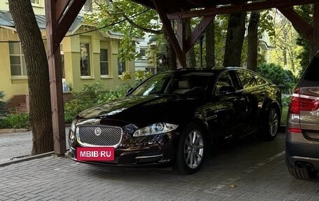 Jaguar XJ IV (X351), 2014 год, 3 500 000 рублей, 2 фотография