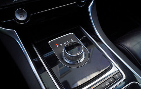 Jaguar XE I рестайлинг, 2015 год, 1 450 000 рублей, 16 фотография